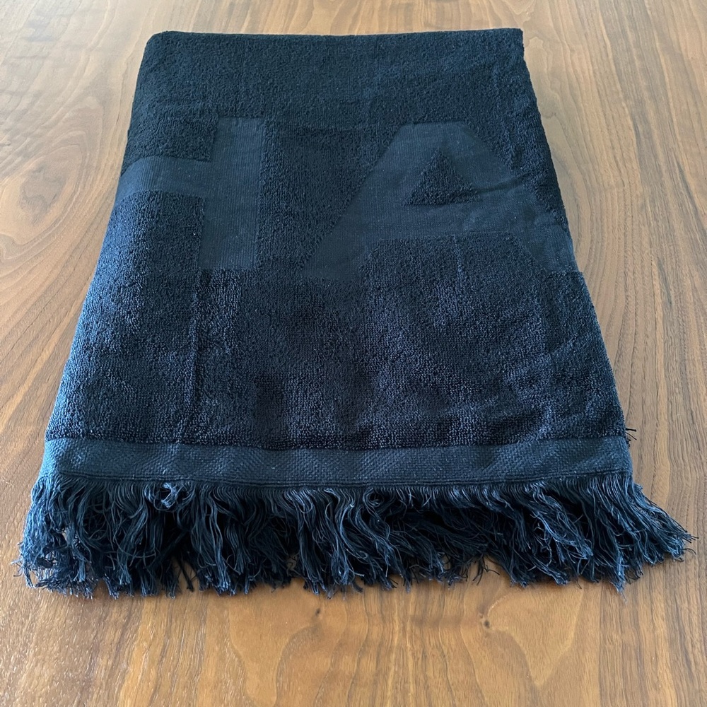 Chanel Large Beach Towel (black) with handle